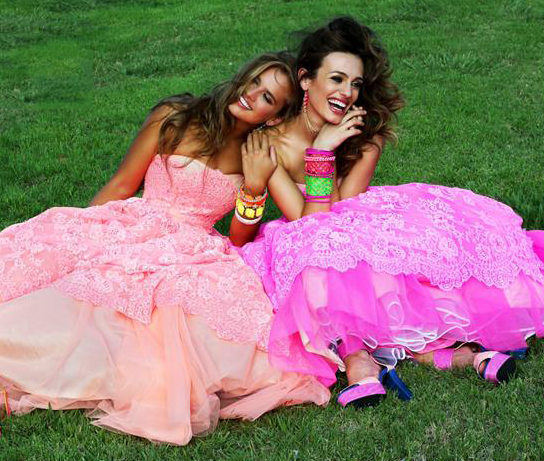 vestido neon de debutante